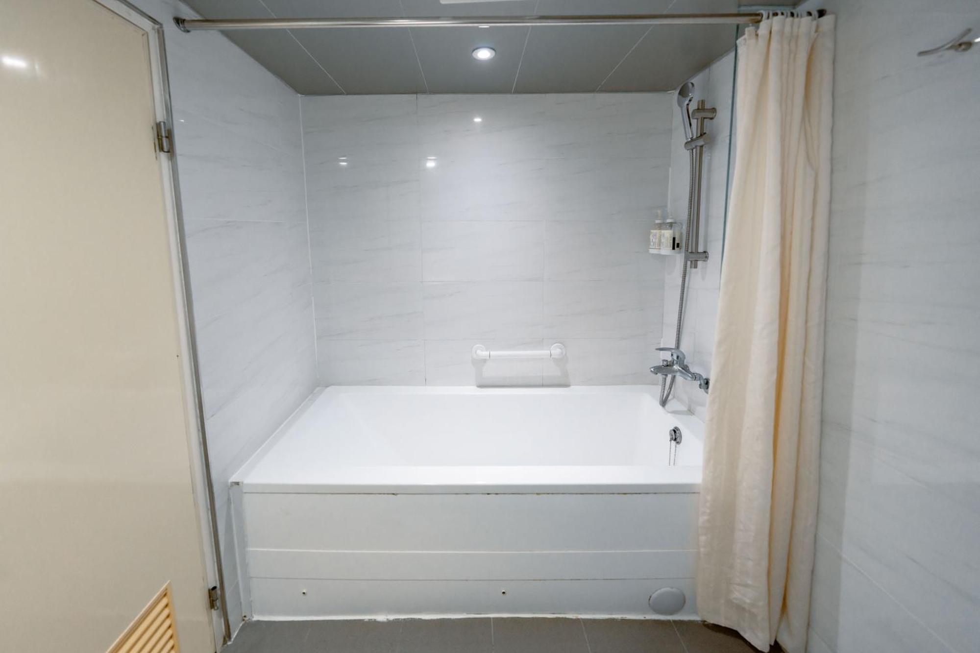 雲沐行旅 Hotel Cloud Arena-Daan ไทเป ภายนอก รูปภาพ